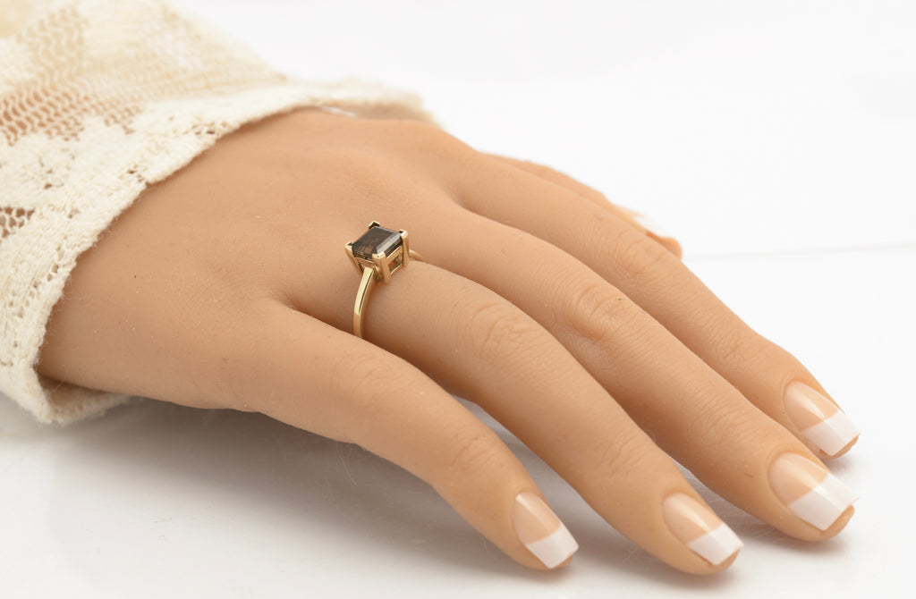 9ct Gold & Square Facet Cut Natural Smoky Quartz Ring Women's Size N (C2852)