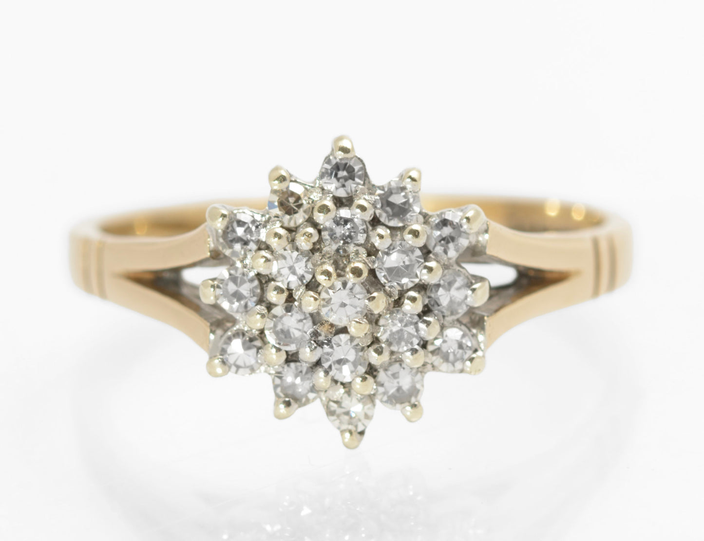 Vintage 9ct Yellow Gold Natural Diamond Cluster Ring Ladies UK Size P1/2 (C2853)