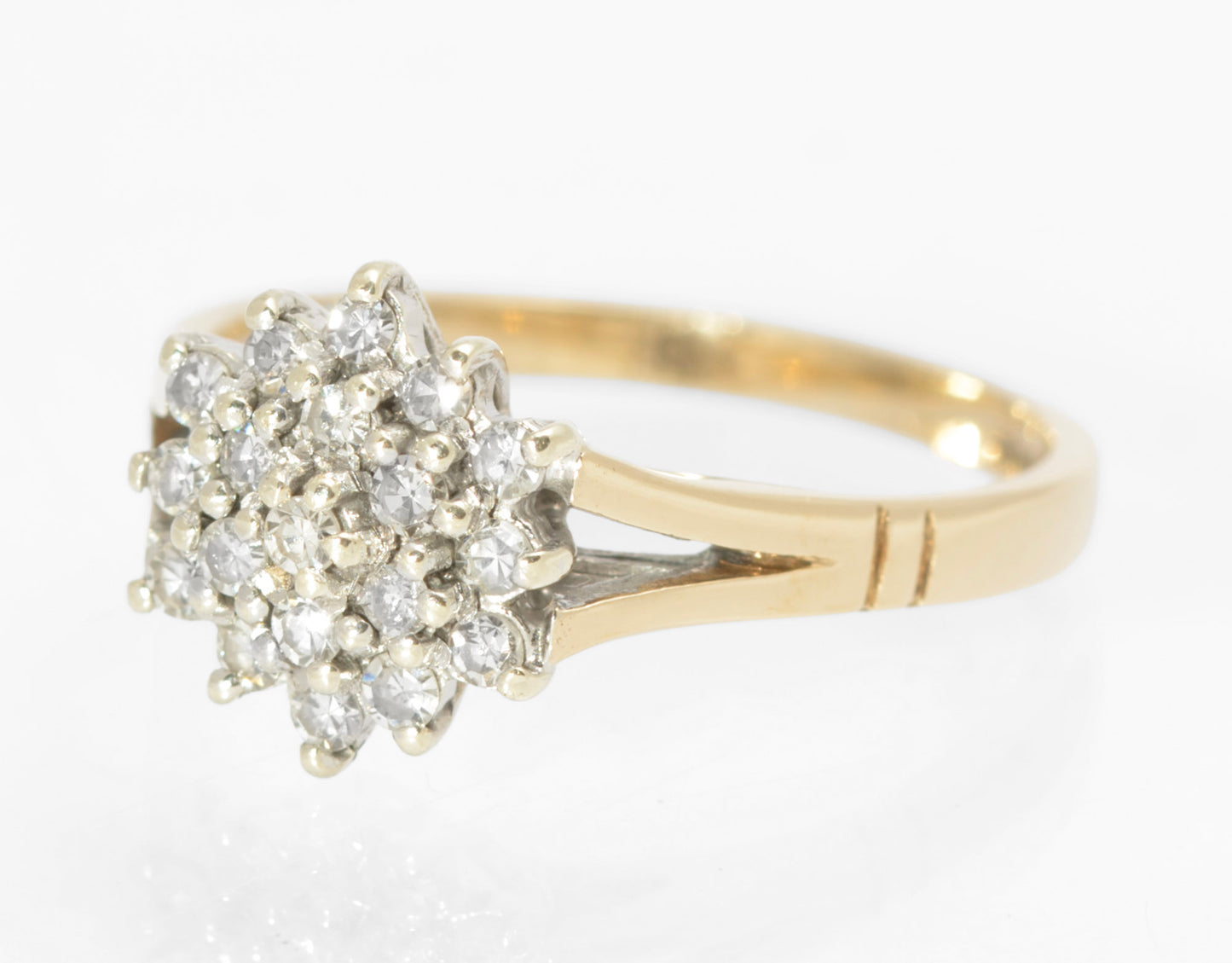 Vintage 9ct Yellow Gold Natural Diamond Cluster Ring Ladies UK Size P1/2 (C2853)