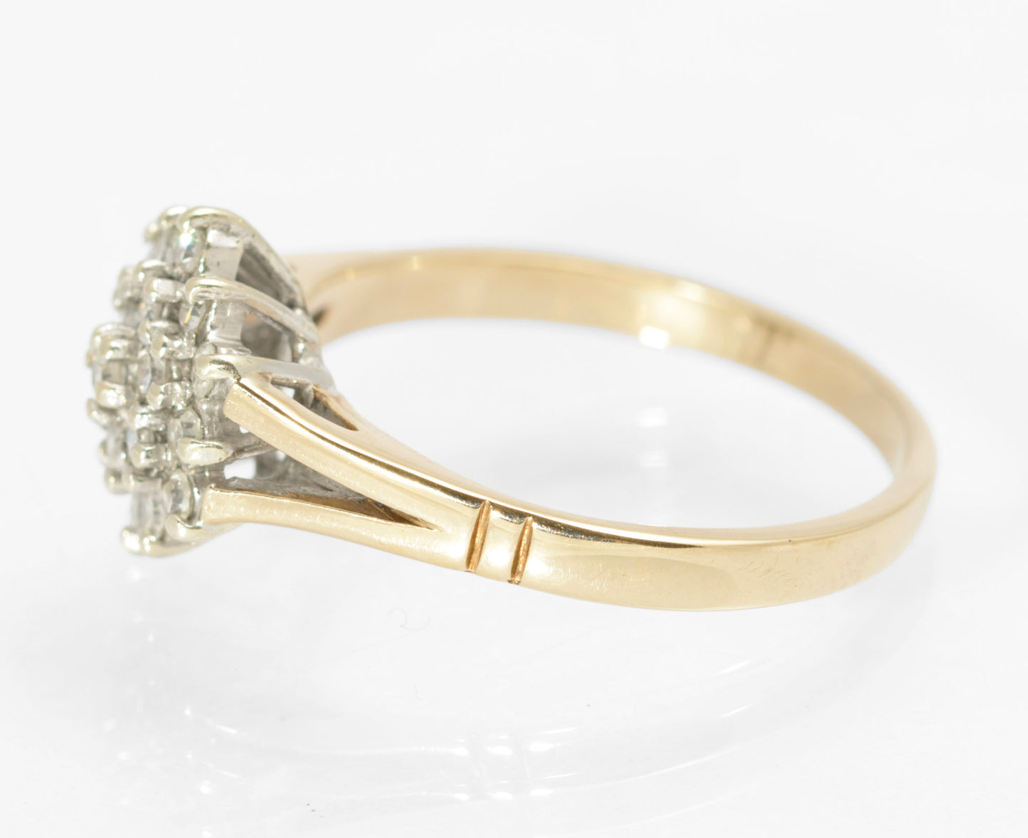 Vintage 9ct Yellow Gold Natural Diamond Cluster Ring Ladies UK Size P1/2 (C2853)