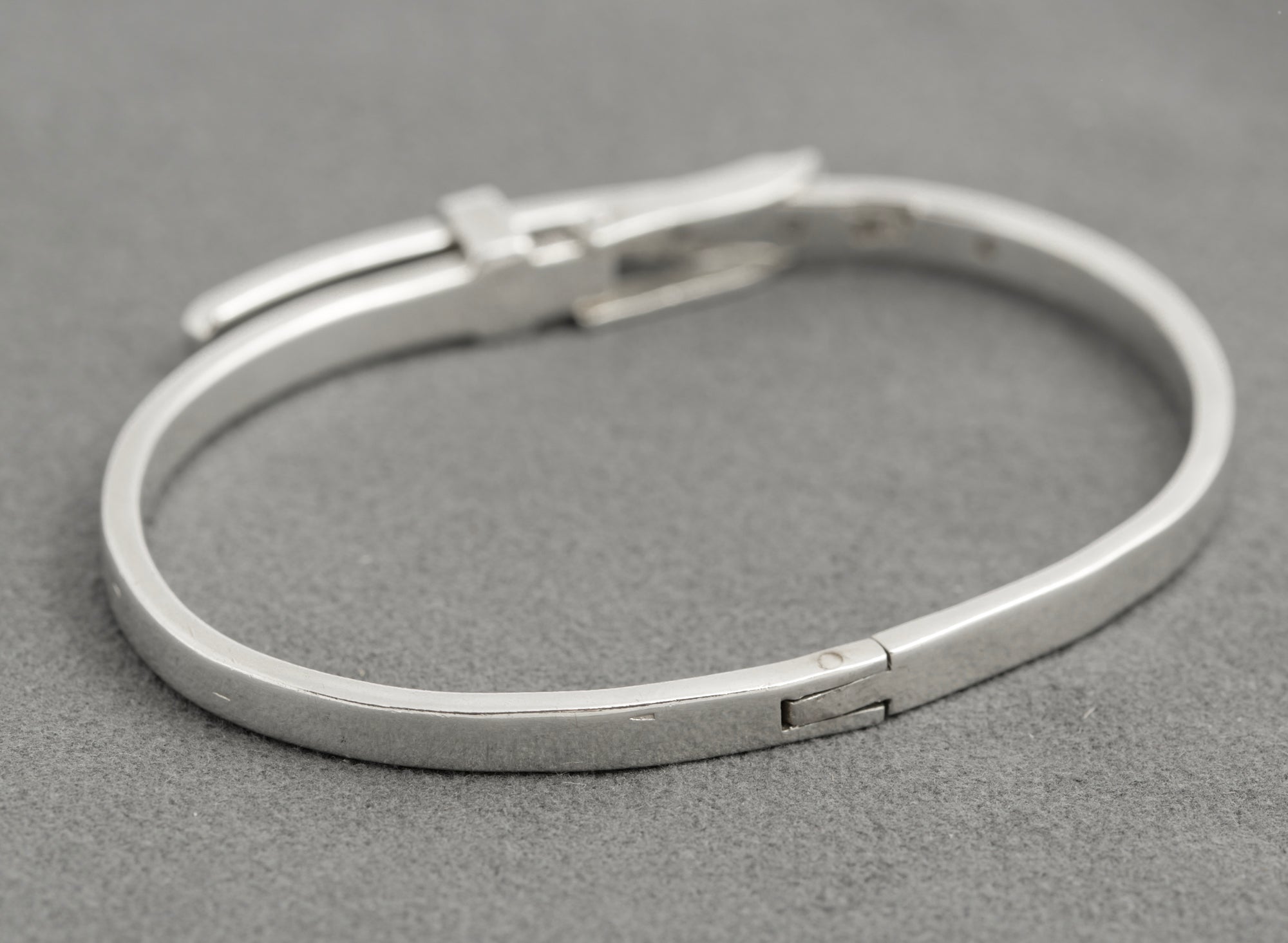 Vintage Sterling Silver Bangle Bracelet Belt & Buckle Design With Working Clasp (C2872)