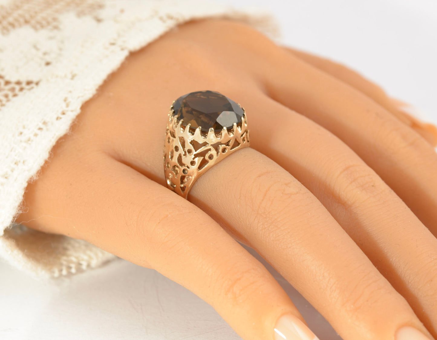Vintage 9ct Gold Brutalist Design Large 10 Carat Smoky Quartz Gemstone Ring (C2875)