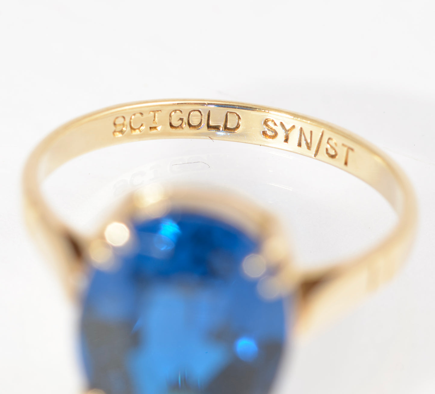 Vintage 9ct Gold & Intense Electric Blue Spinel Ring Size L1/2 (C2876)