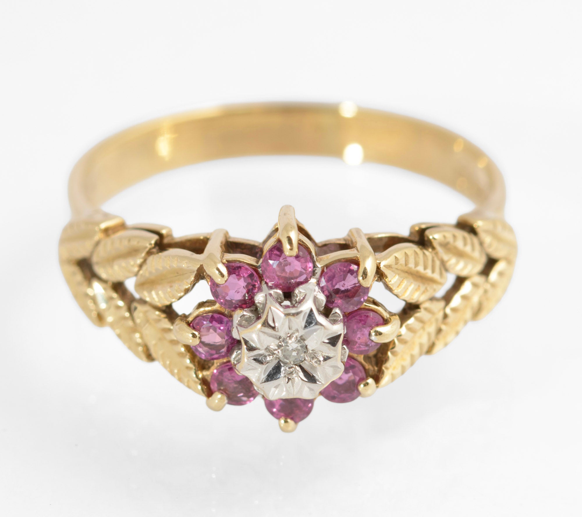 Vintage 9ct Gold Ring With Diamond & Natural Ruby Halo Leaf Design Shoulders (C2879)