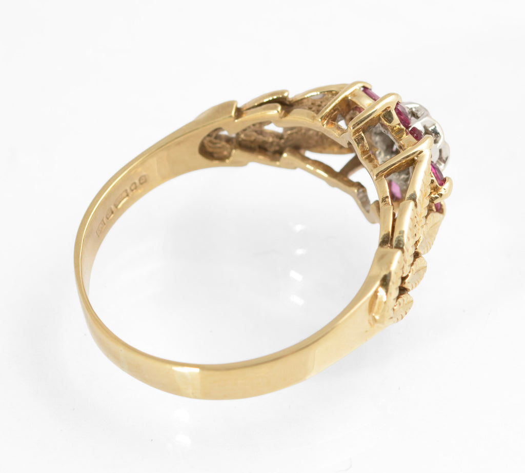 Vintage 9ct Gold Ring With Diamond & Natural Ruby Halo Leaf Design Shoulders (C2879)