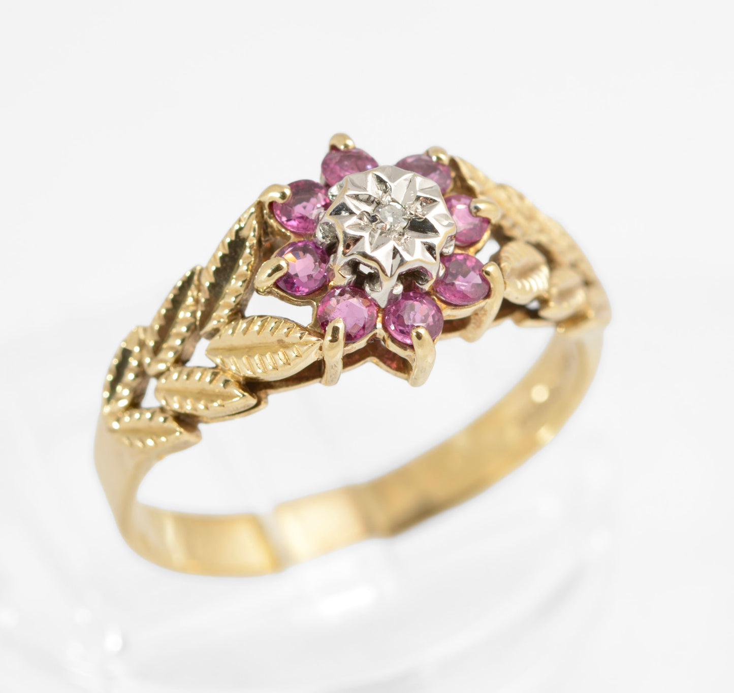 Vintage 9ct Gold Ring With Diamond & Natural Ruby Halo Leaf Design Shoulders (C2879)