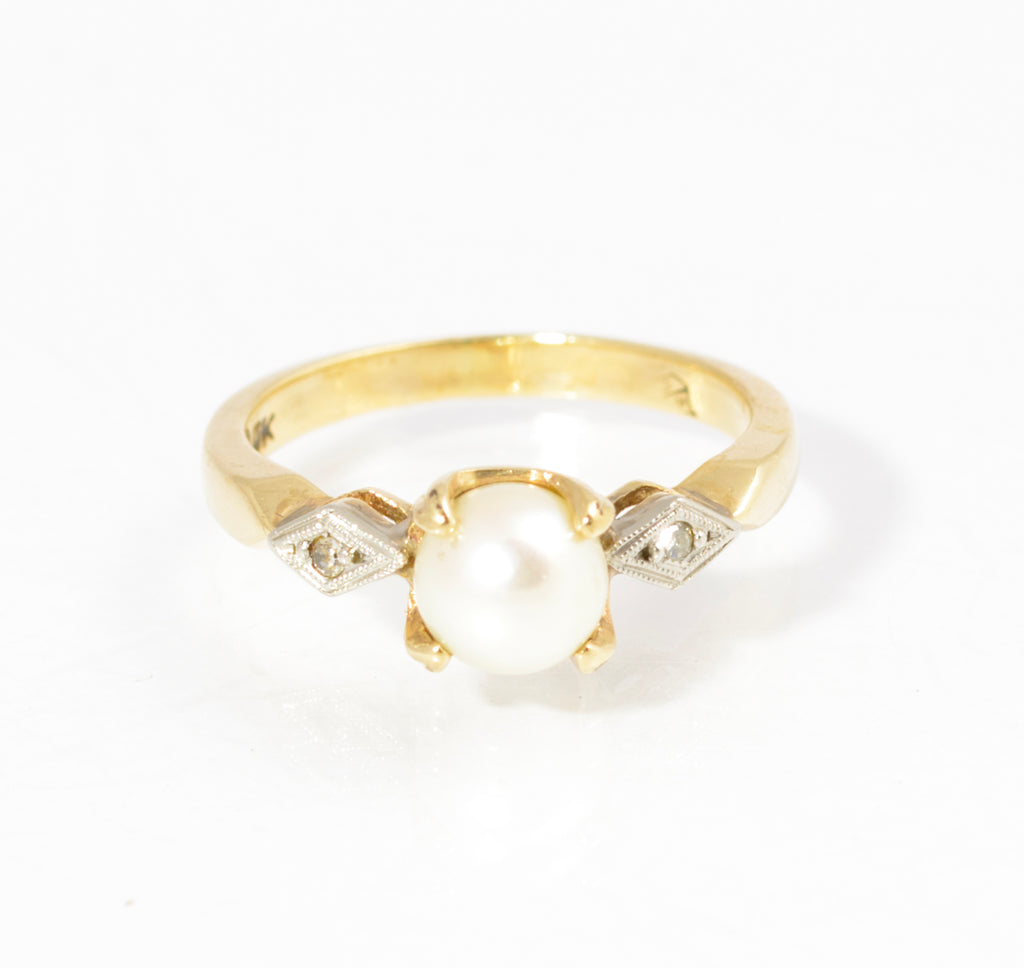 Vintage 10K Gold Cultured Pearl & Natural Diamond Ladies Ring UK Size K (C2882)