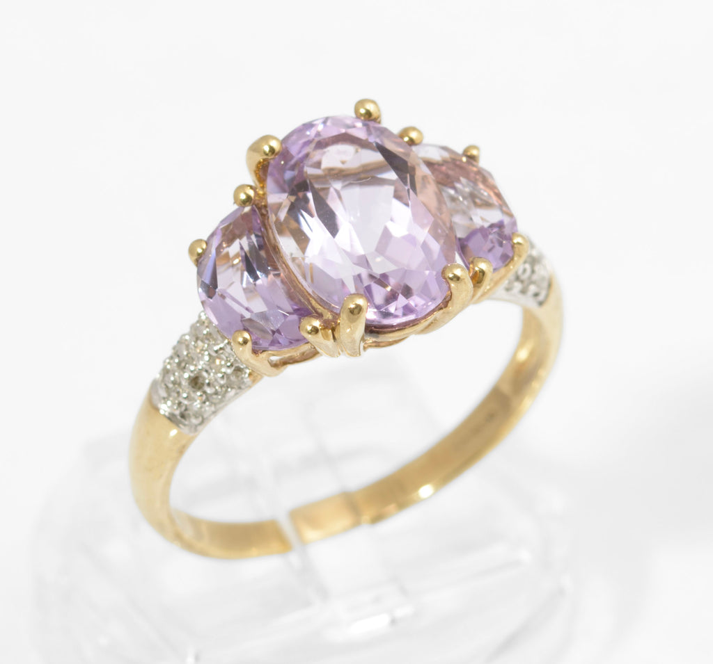 Vintage 9ct Gold Rose de France Triple Amethyst Dress Ring - Diamond Shoulders (C2890)
