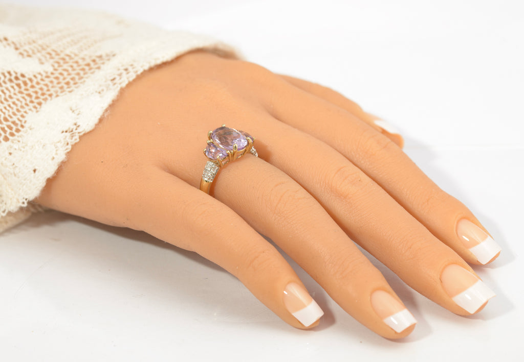 Vintage 9ct Gold Rose de France Triple Amethyst Dress Ring - Diamond Shoulders (C2890)