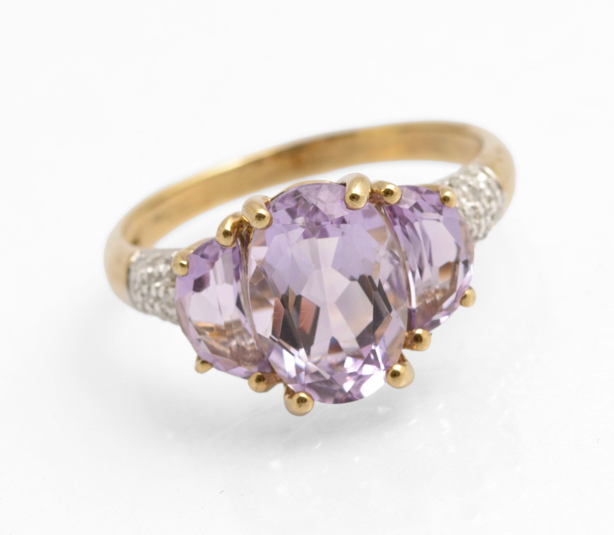 Vintage 9ct Gold Rose de France Triple Amethyst Dress Ring - Diamond Shoulders (C2890)