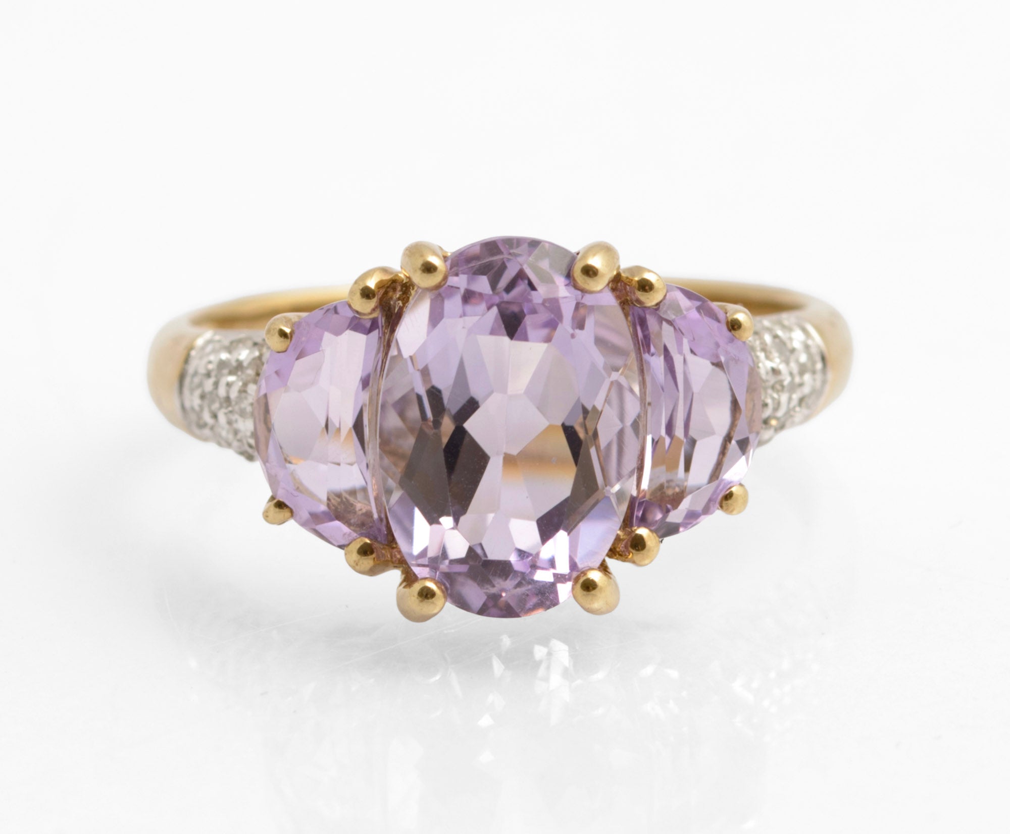 Vintage 9ct Gold Rose de France Triple Amethyst Dress Ring - Diamond Shoulders (C2890)