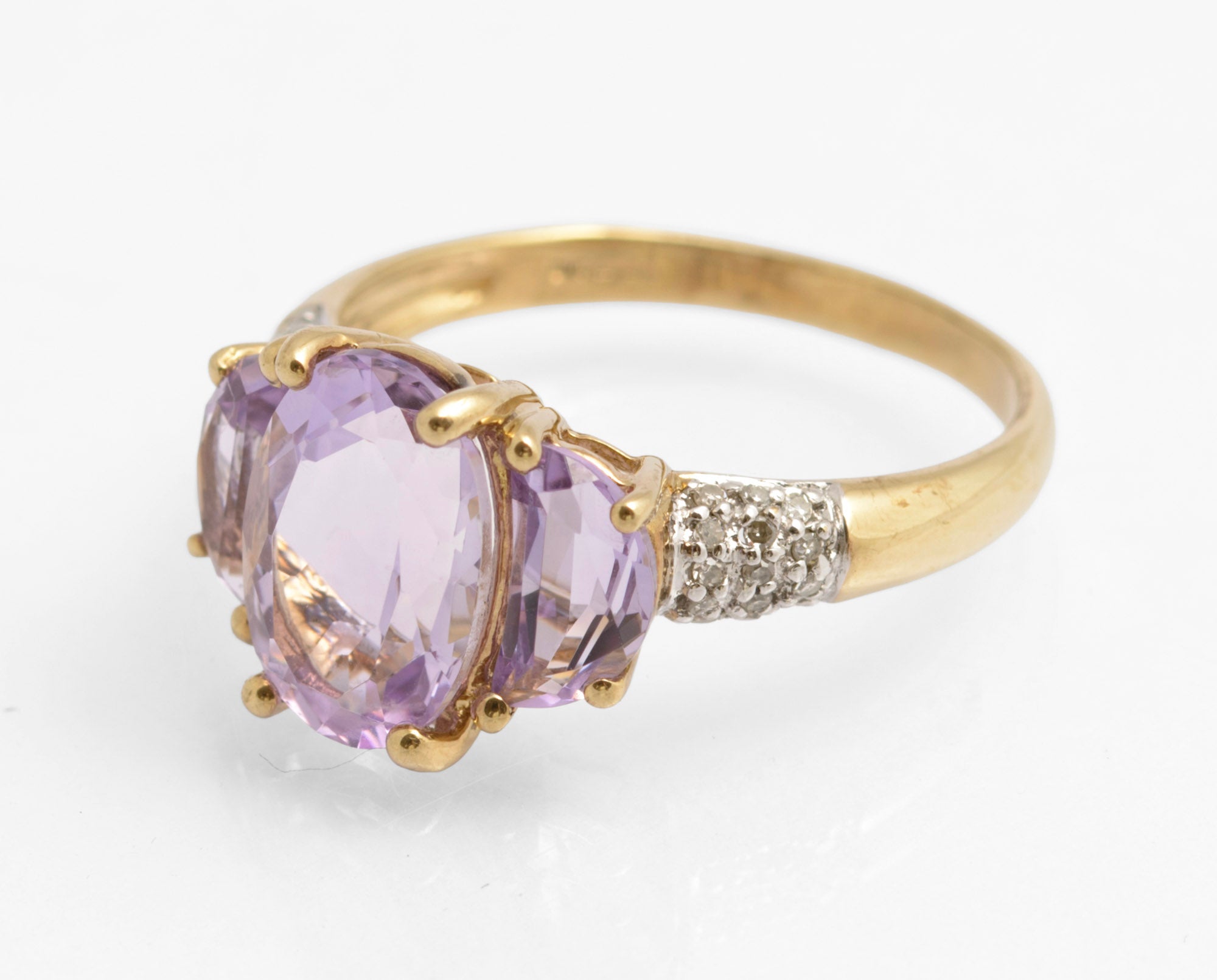 Vintage 9ct Gold Rose de France Triple Amethyst Dress Ring - Diamond Shoulders (C2890)