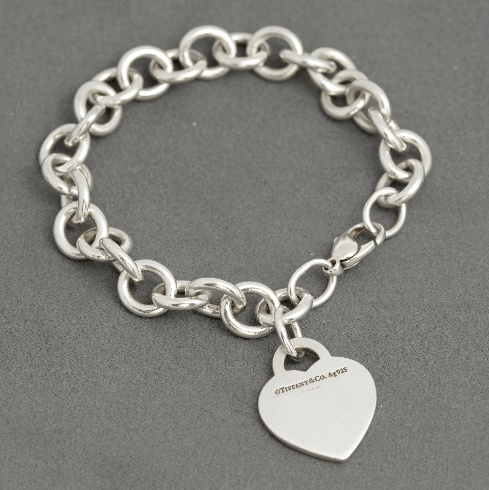Vintage Tiffany & Co Sterling Silver Return To Tiffany Heart Charm Bracelet (C2893)