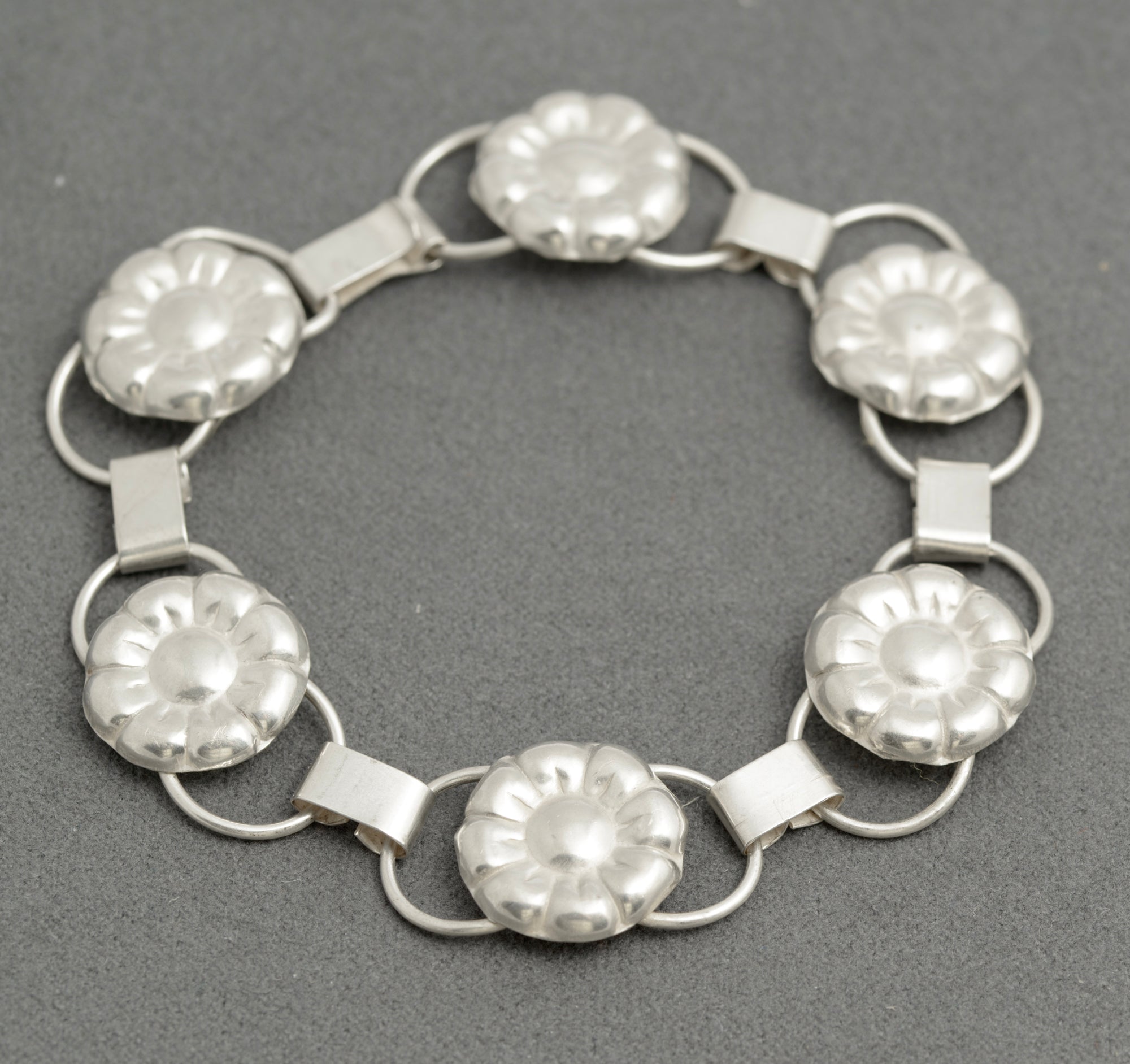 Vintage Hans Jensen Danish Scandi 830 Silver Flowerhead Bracelet c.1967 (C2895)