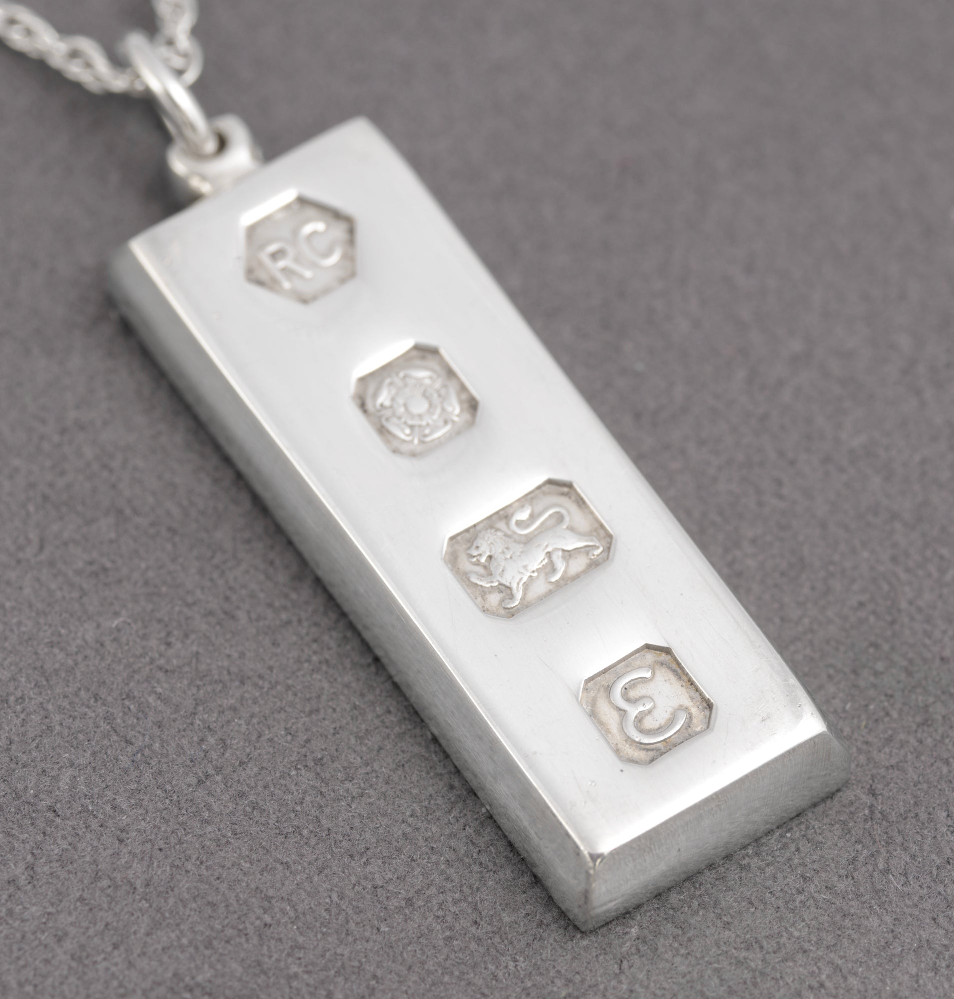 Vintage Sterling Silver Ingot Bullion Bar Pendant Necklace Feature Hallmark 1979(C2897)