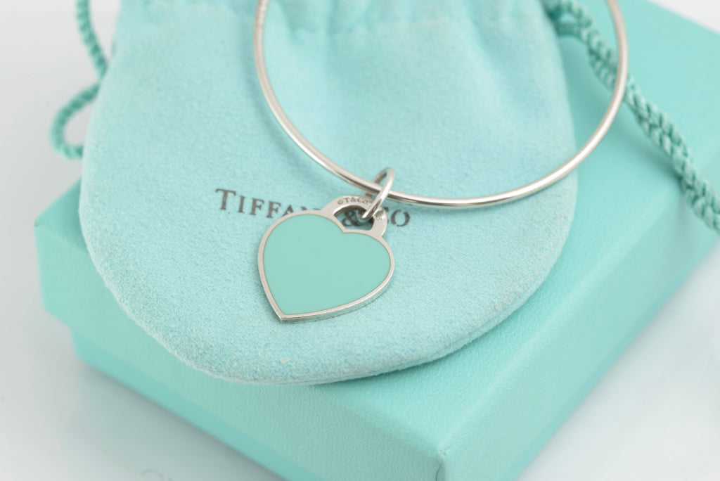 Tiffany & Co Sterling Silver Wire Bangle - Enamel Return To Tiffany Heart Charm (C2899)