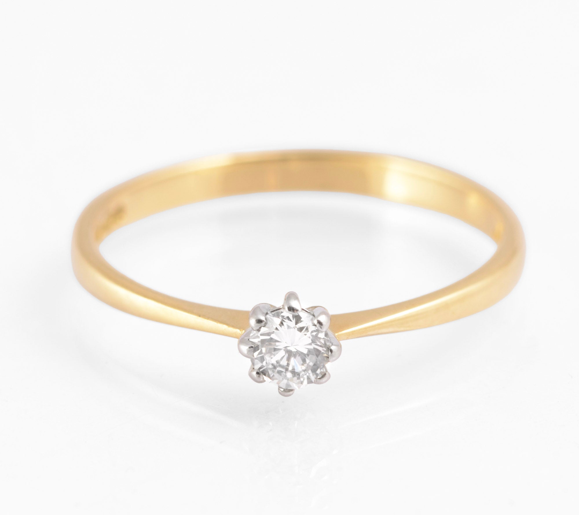 Vintage 18ct Gold Diamond Solitaire Ring Round Brilliant Cut UK Size O (C2901)
