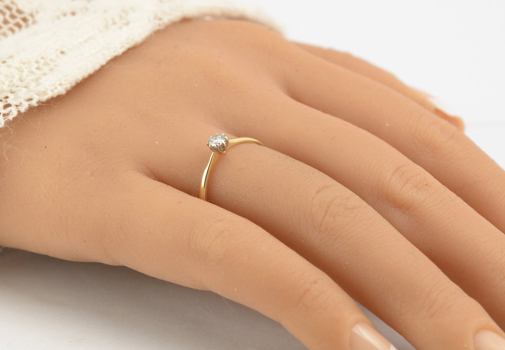 Vintage 18ct Gold Diamond Solitaire Ring Round Brilliant Cut UK Size O (C2901)
