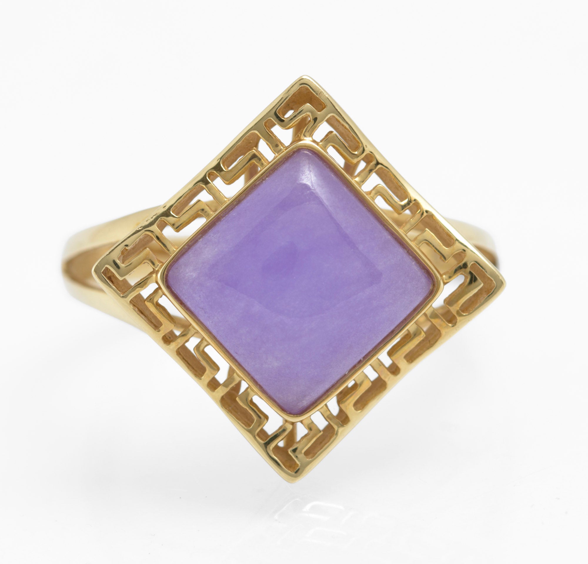 14ct Yellow Gold Dress Ring With Lavender Jade Cabochon Ladies Size T (C2904)