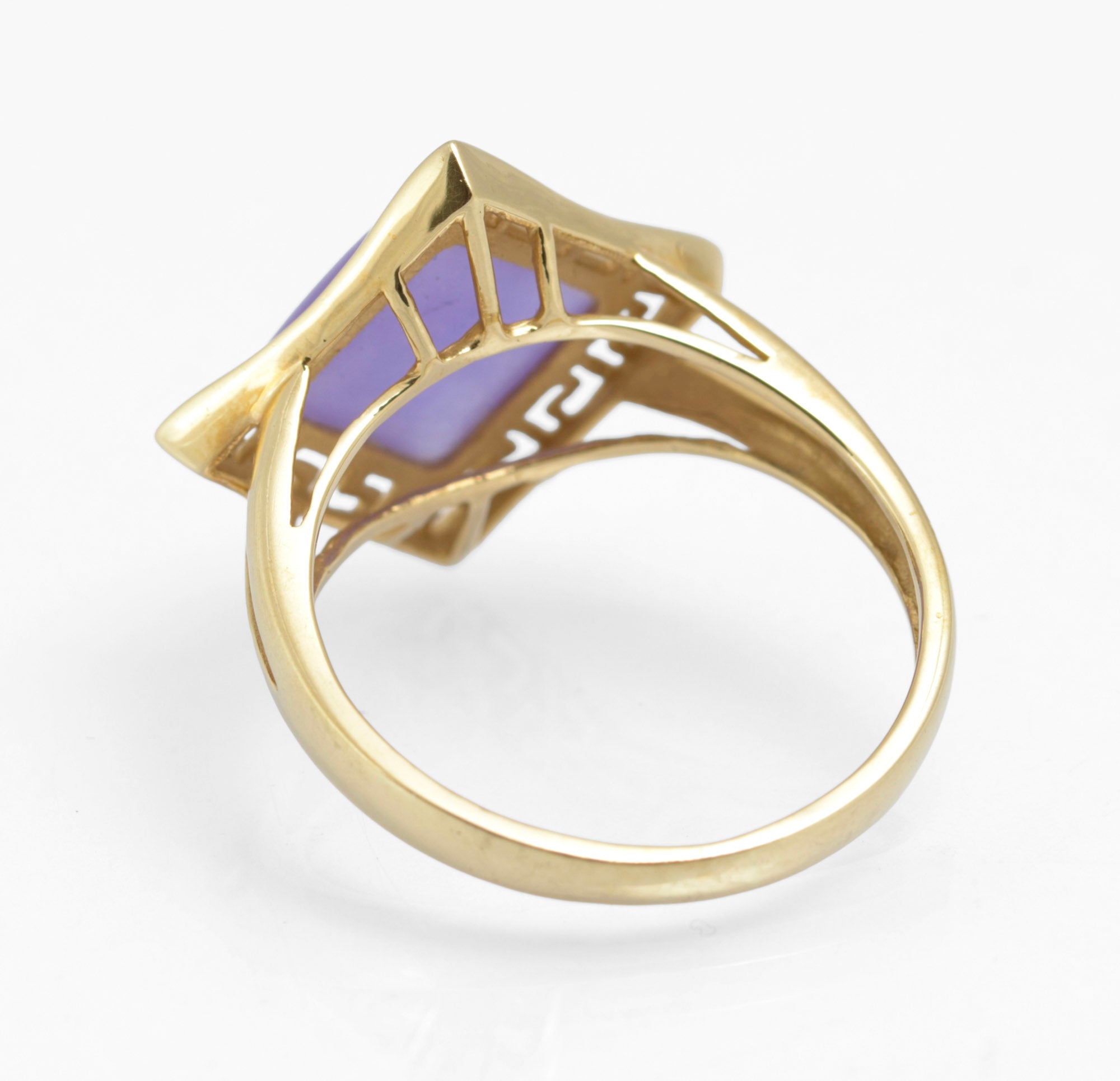 14ct Yellow Gold Dress Ring With Lavender Jade Cabochon Ladies Size T (C2904)