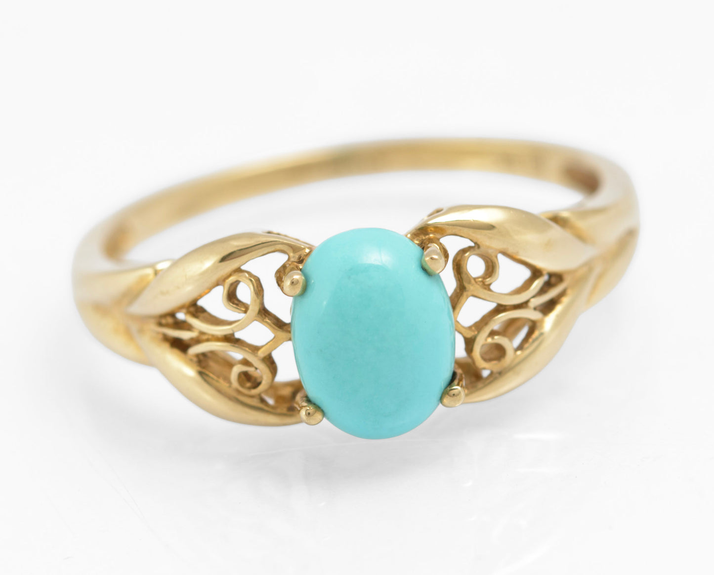 9ct Yellow Gold Ring With Natural Turquoise Cabochon & Filigree Mount Size S (C2905)