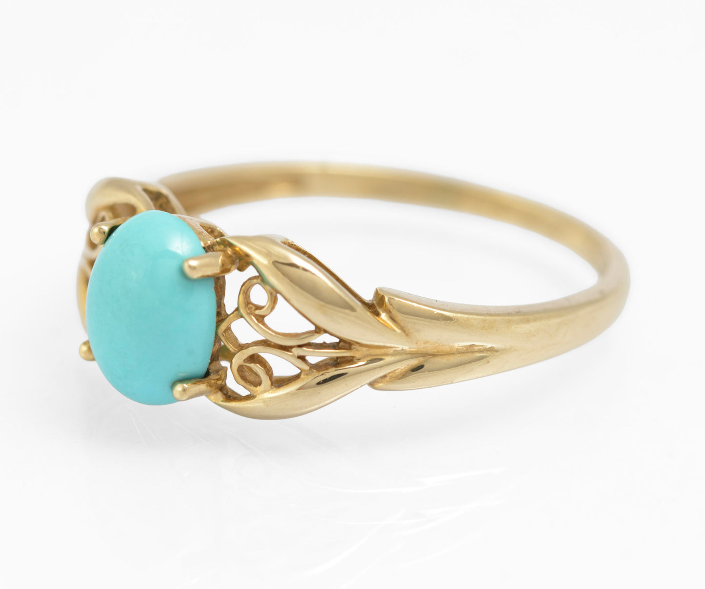 9ct Yellow Gold Ring With Natural Turquoise Cabochon & Filigree Mount Size S (C2905)