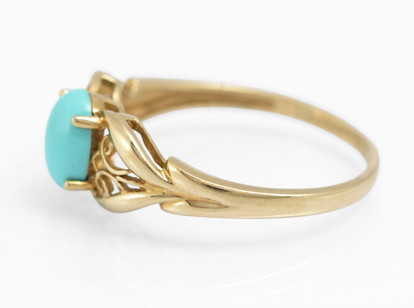9ct Yellow Gold Ring With Natural Turquoise Cabochon & Filigree Mount Size S (C2905)