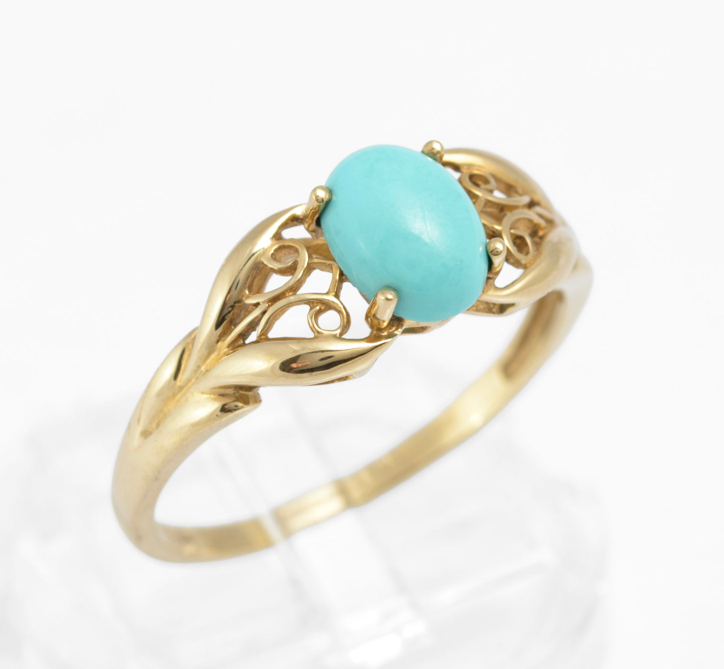 9ct Yellow Gold Ring With Natural Turquoise Cabochon & Filigree Mount Size S (C2905)