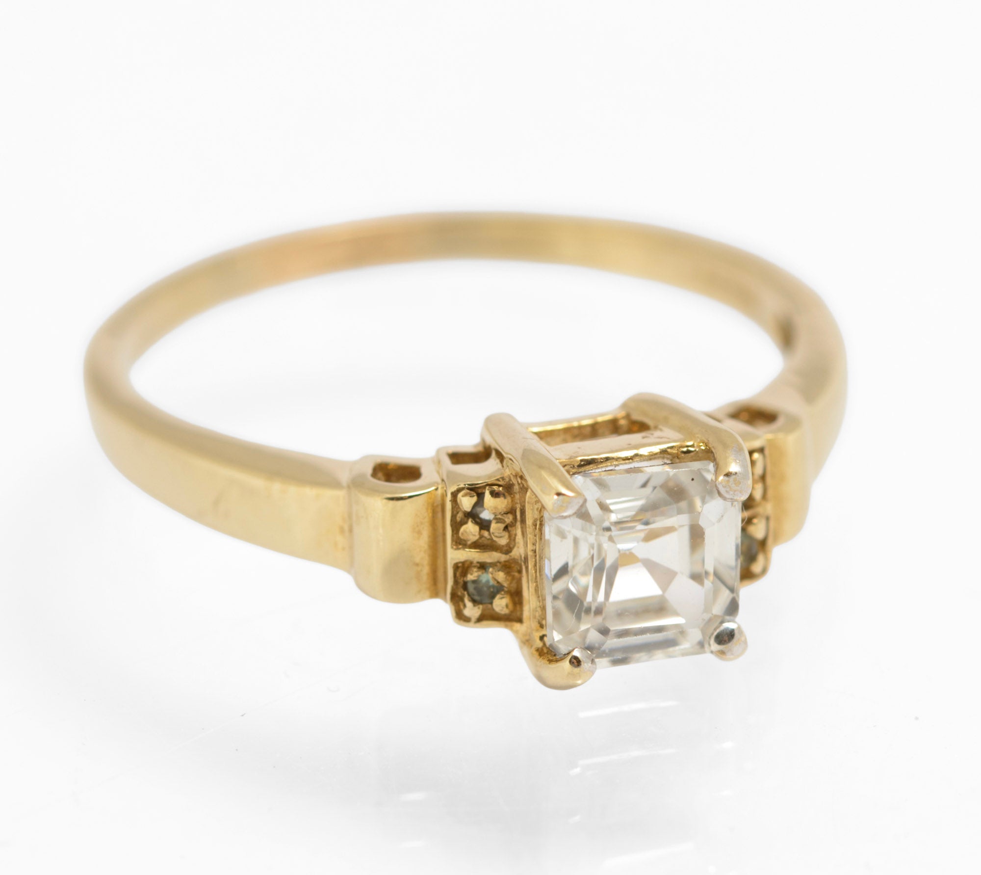 9ct Gold Ring With Natural White Ice Zircon & Alexandrite Gems UK Size U (C2906)