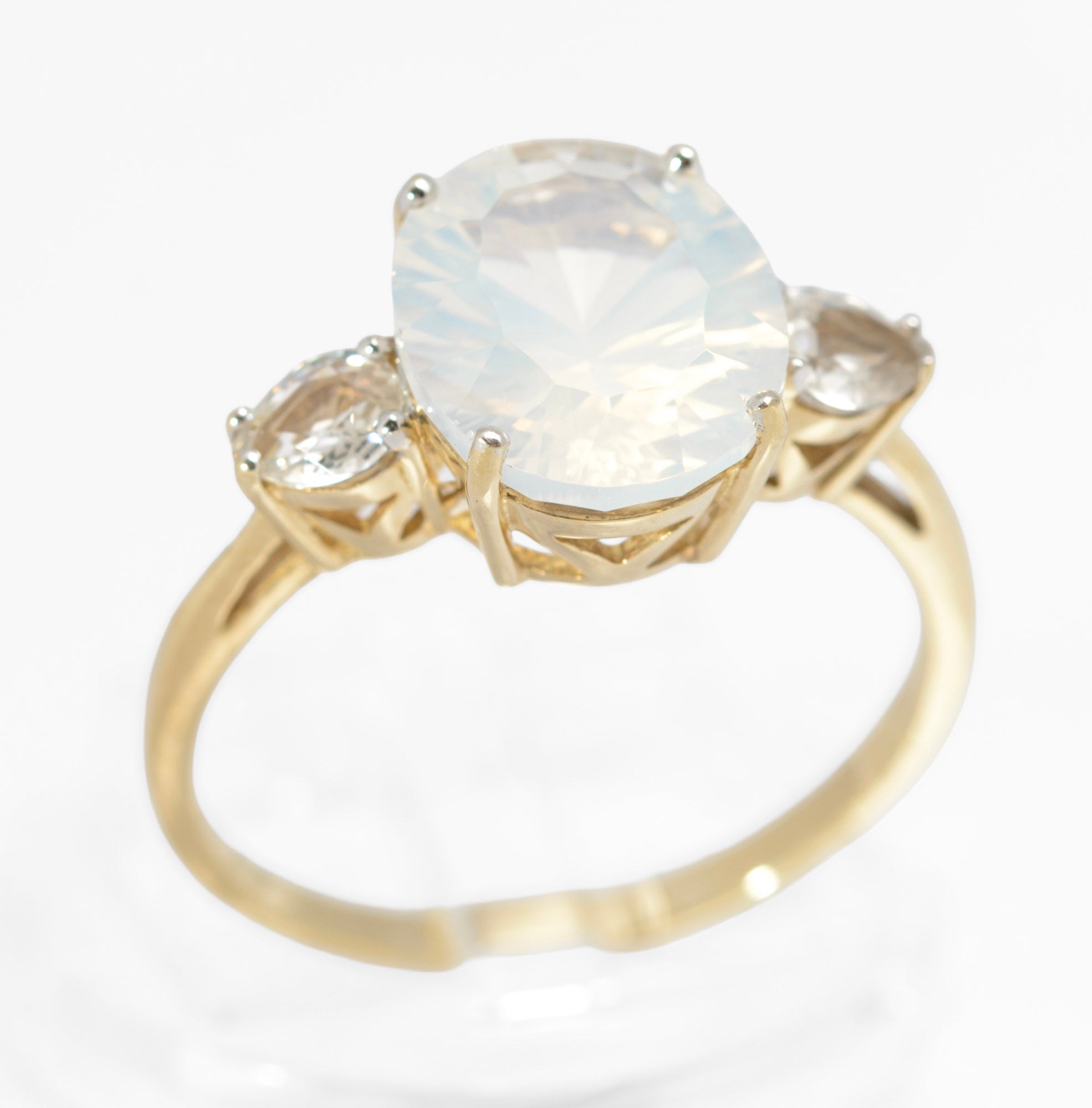 9ct Gold & Natural Blue Moon Quartz & Ice Zircon Women's Dress Ring Size V (C2907)