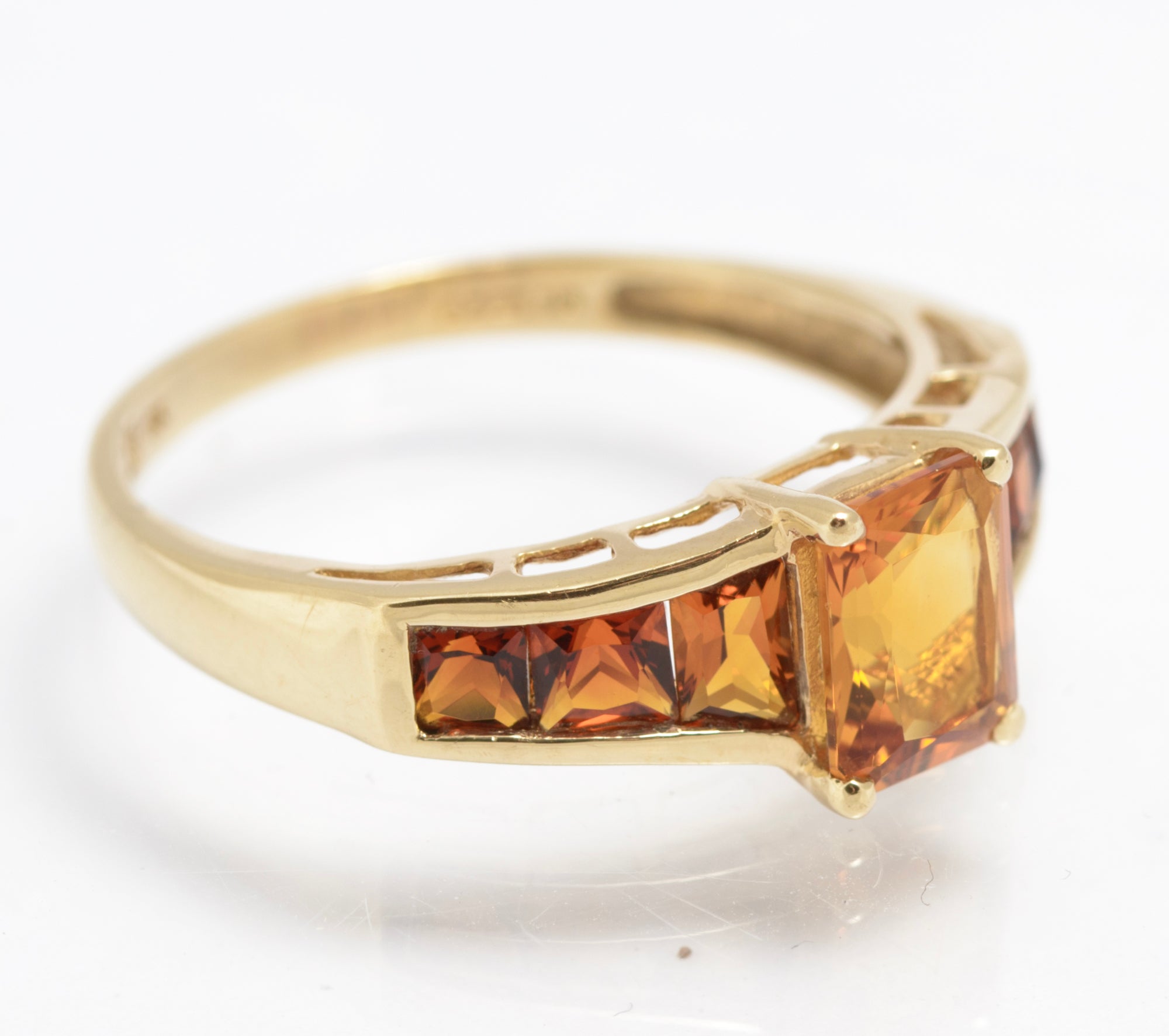 9ct Yellow Gold & Natural Graduated Tone Citrine Set Ring Women's Size V (C2910)
