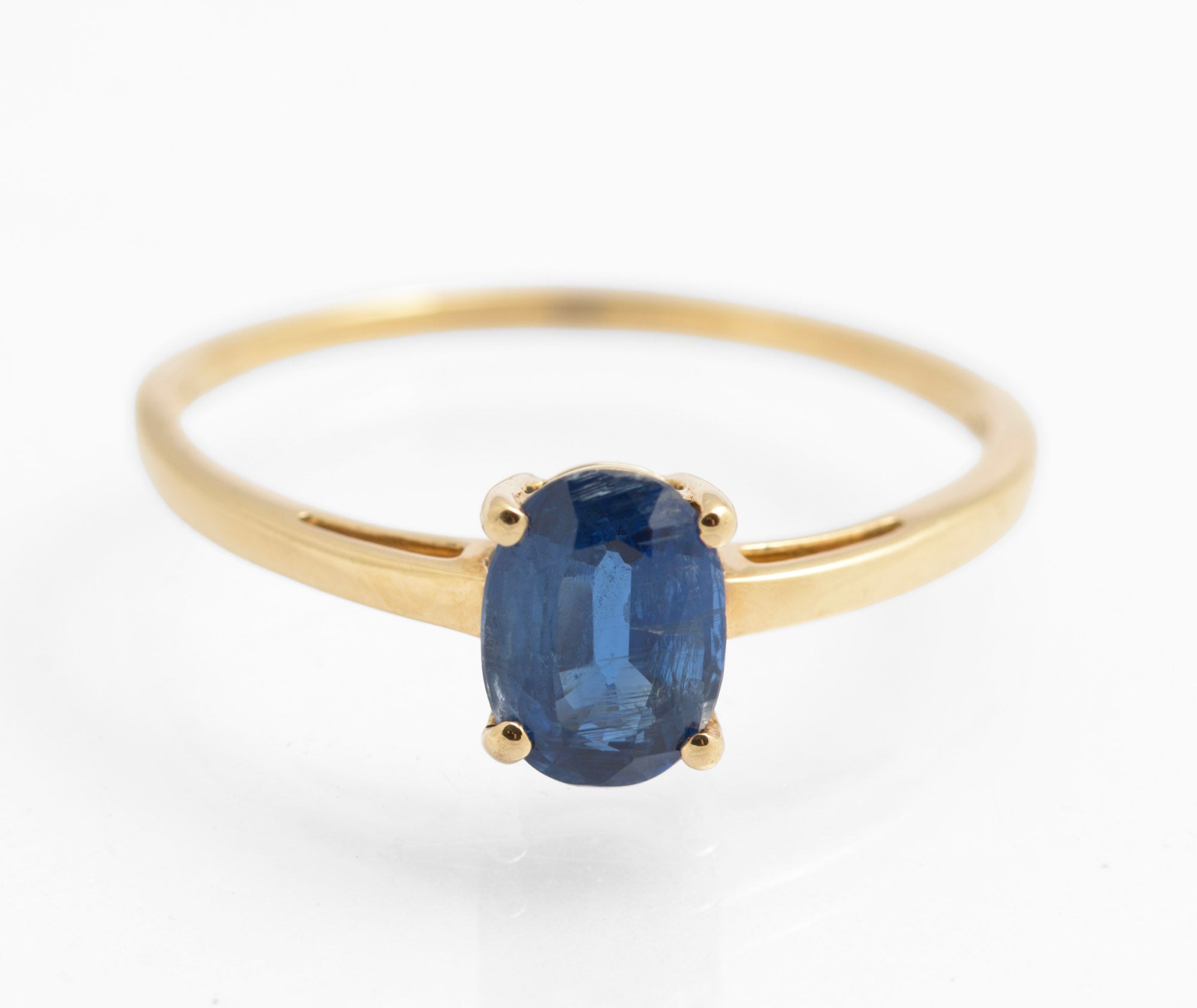 9ct Yellow Gold Solitaire Ring With 1.3 Carat Natural Blue Sapphire Size T1/2 (C2912)