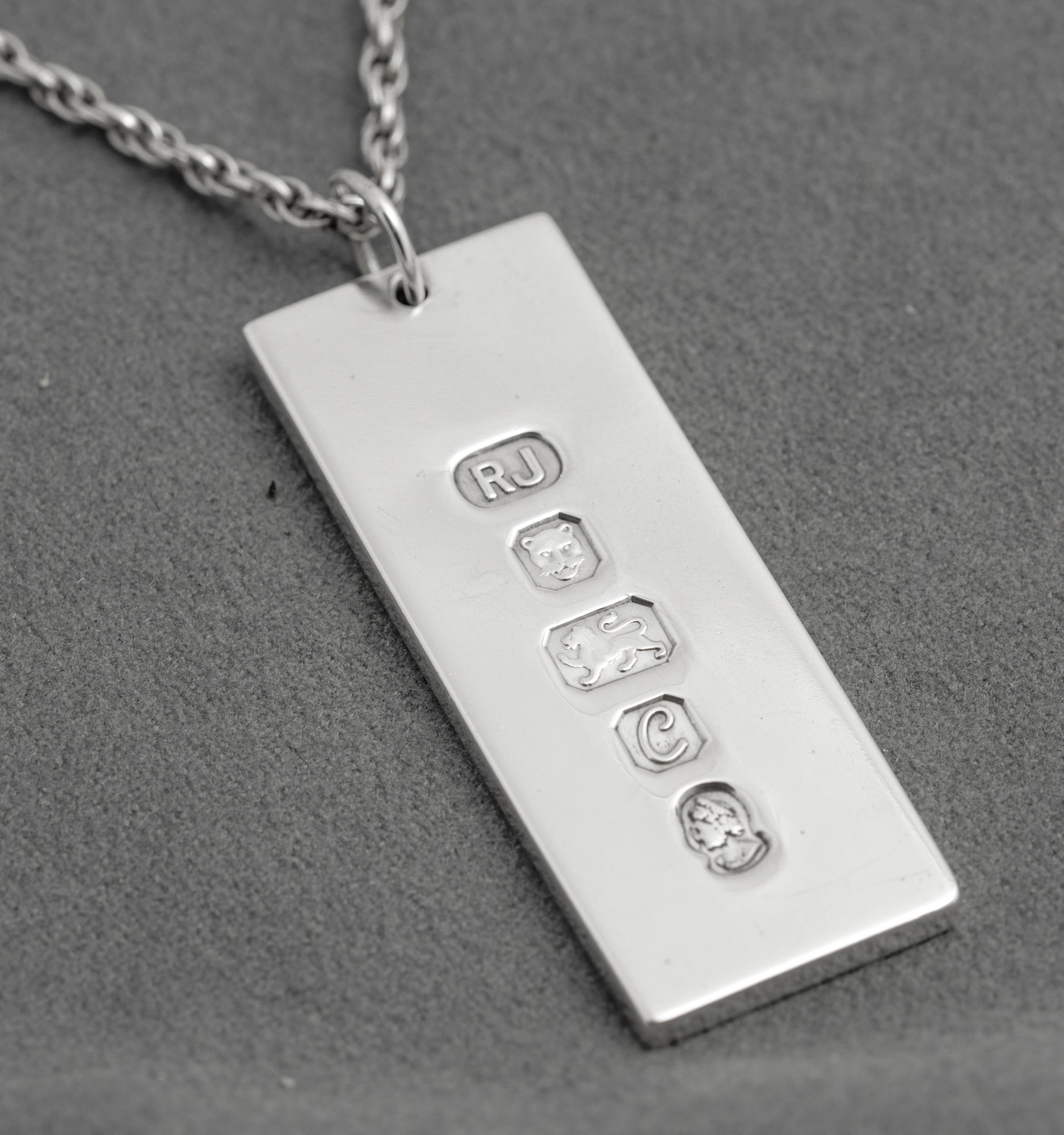 Vintage Sterling Silver Ingot Bullion Bar Pendant Necklace Feature Hallmark 1977 (C2914)