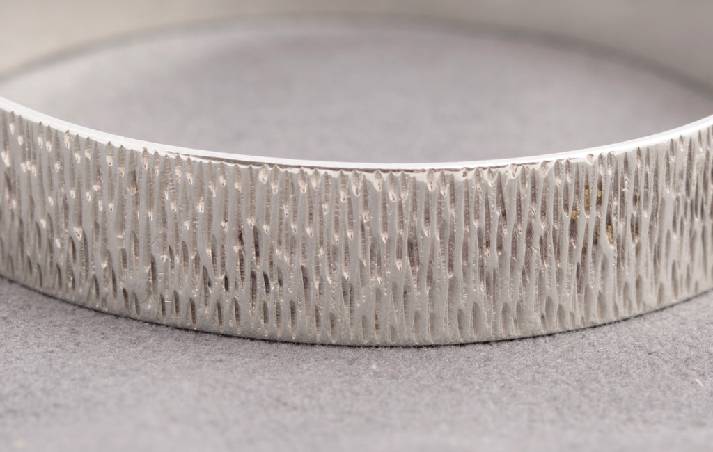 Vintage 1970's Retro Sterling Silver Hinged Bangle Bark Texture S.J Rose (C2919)