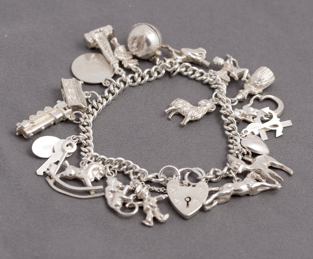 Vintage Traditional Sterling Silver Charm Bracelet 19 Charms Heart Padlock Clasp (C2921)