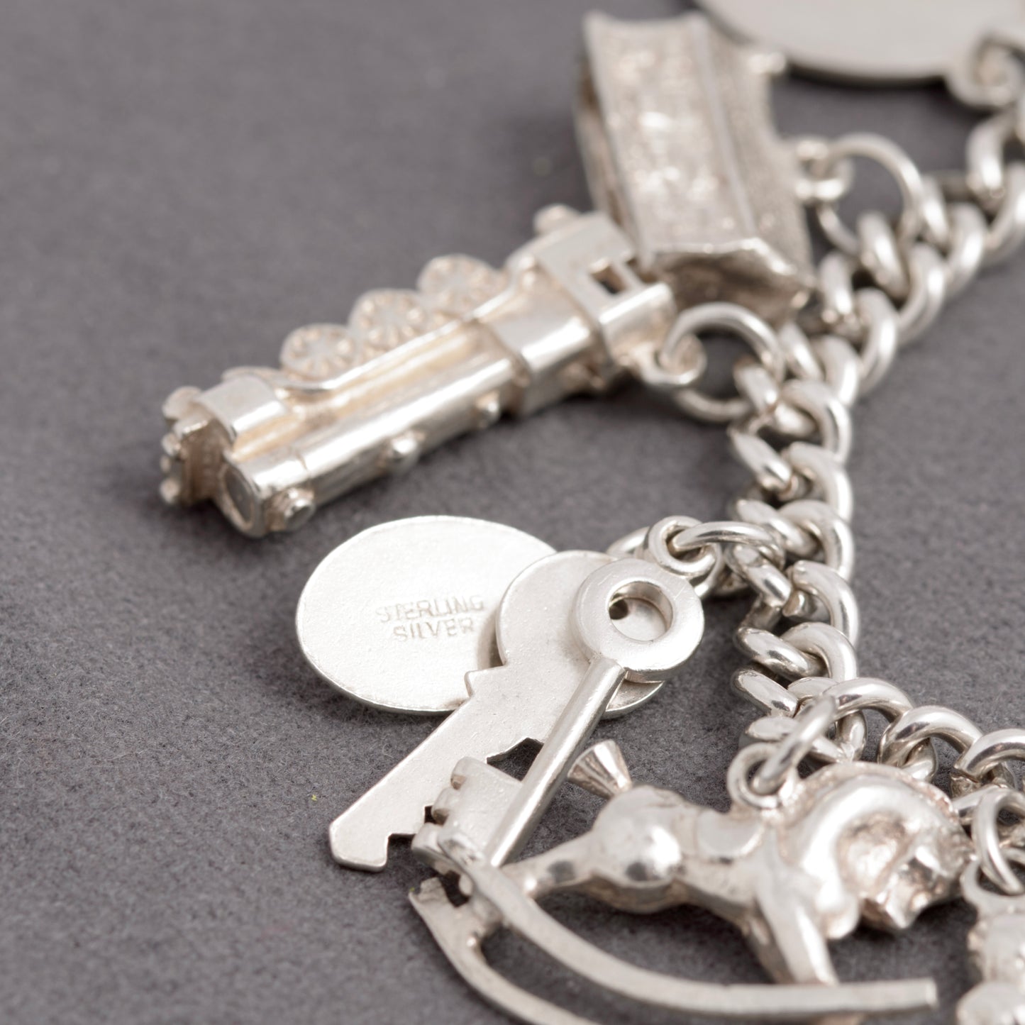 Vintage Traditional Sterling Silver Charm Bracelet 19 Charms Heart Padlock Clasp (C2921)