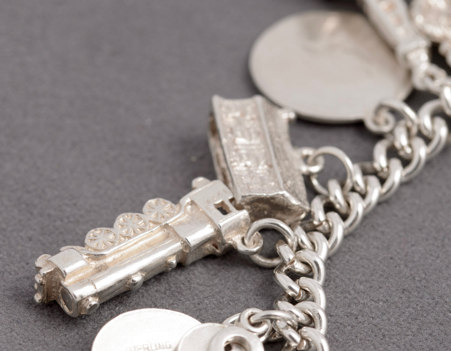 Vintage Traditional Sterling Silver Charm Bracelet 19 Charms Heart Padlock Clasp (C2921)