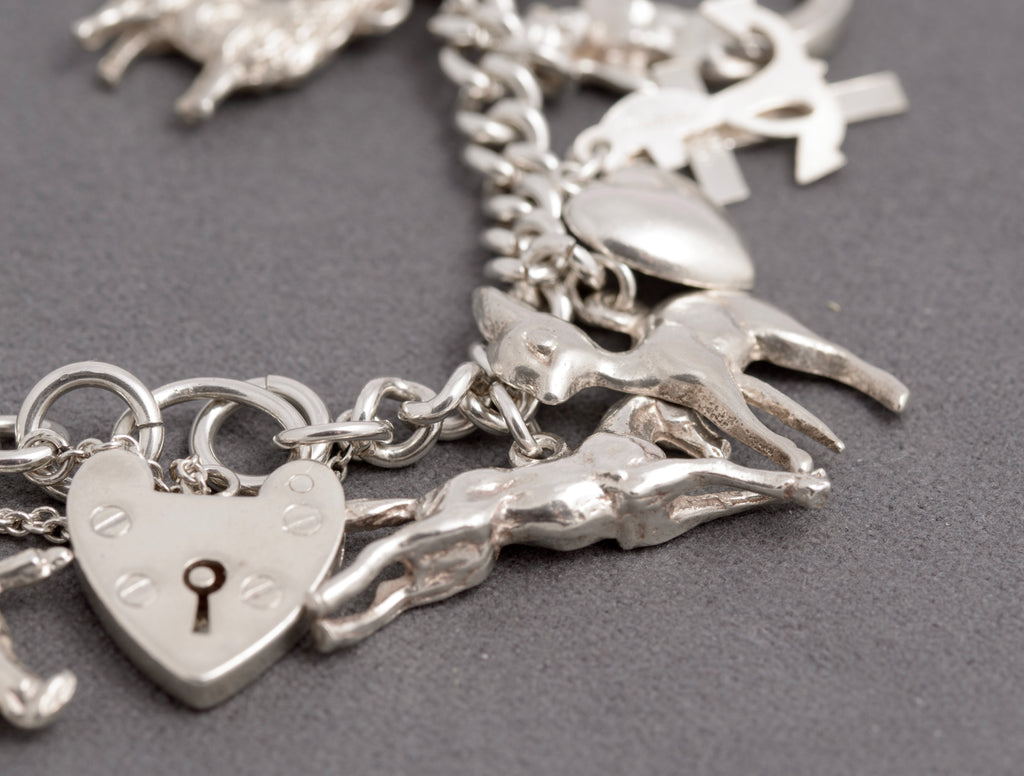 Vintage Traditional Sterling Silver Charm Bracelet 19 Charms Heart Padlock Clasp (C2921)