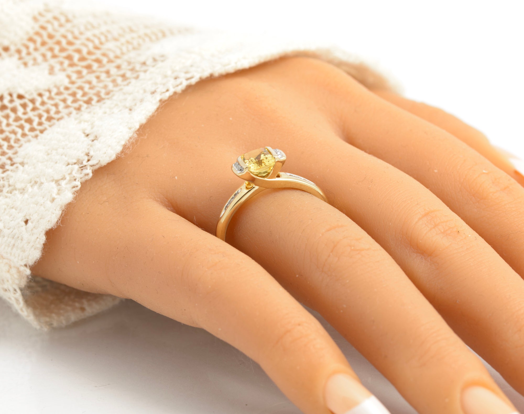 9ct Gold Ring With Natural Lemon Yellow Citrine Gemstone & Diamond Sides Size V (C2924)