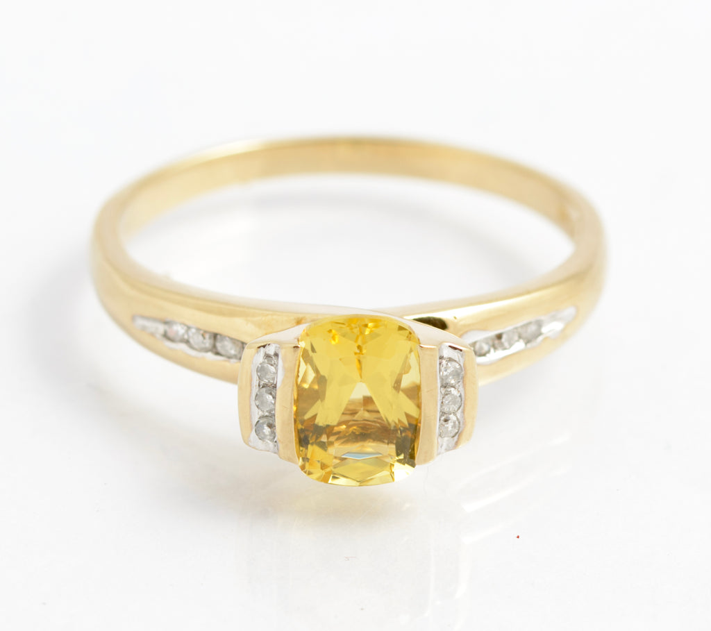 9ct Gold Ring With Natural Lemon Yellow Citrine Gemstone & Diamond Sides Size V (C2924)