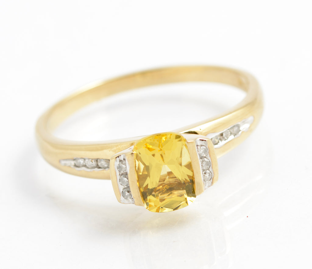 9ct Gold Ring With Natural Lemon Yellow Citrine Gemstone & Diamond Sides Size V (C2924)