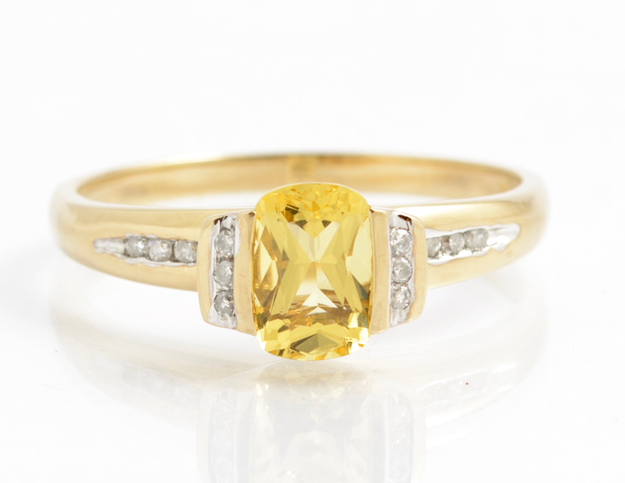 9ct Gold Ring With Natural Lemon Yellow Citrine Gemstone & Diamond Sides Size V (C2924)