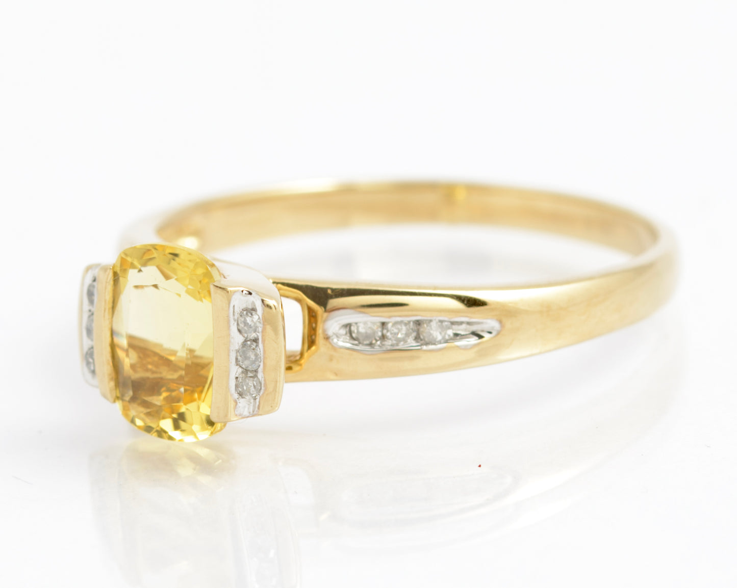 9ct Gold Ring With Natural Lemon Yellow Citrine Gemstone & Diamond Sides Size V (C2924)