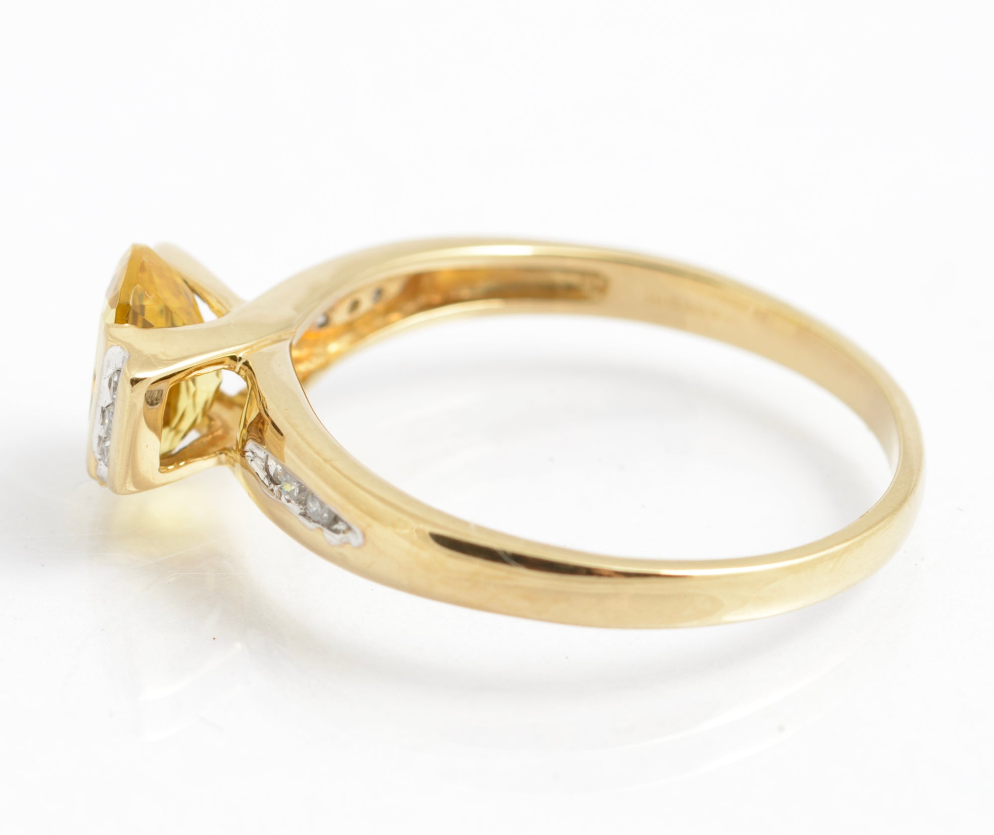 9ct Gold Ring With Natural Lemon Yellow Citrine Gemstone & Diamond Sides Size V (C2924)