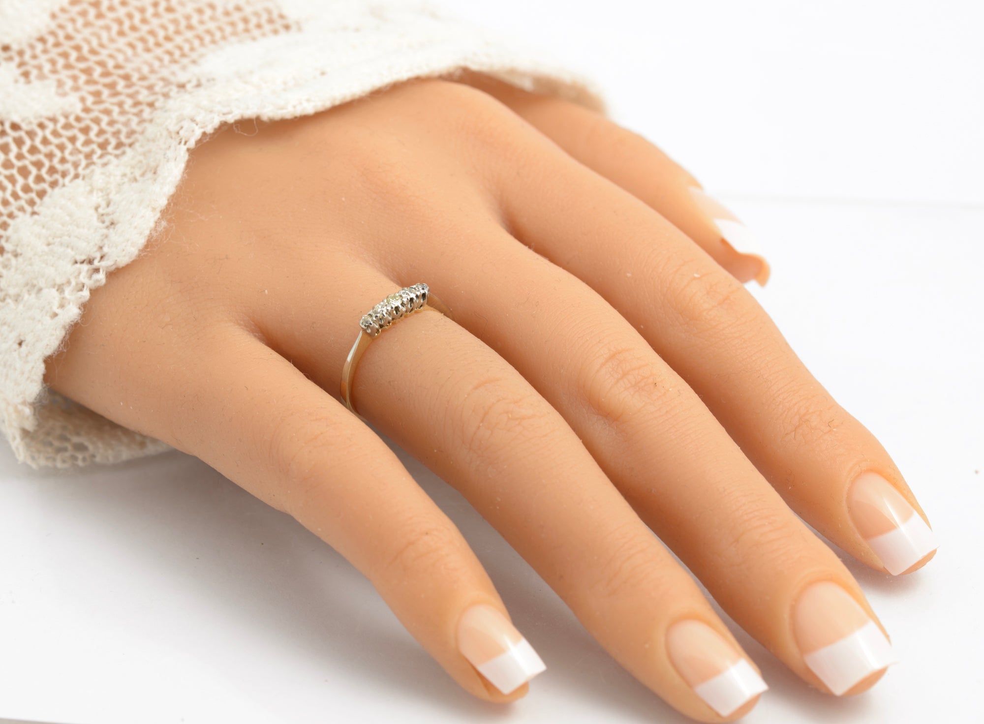 Antique 18ct Gold & Platinum 5 Natural Diamond Line Ring UK Size N (C2925)