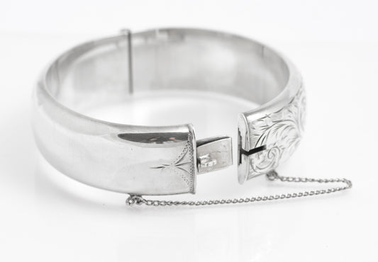 Vintage Sterling Silver Hinged Bangle - Harrods Hallmark 1961 Foliate Design (C2931)