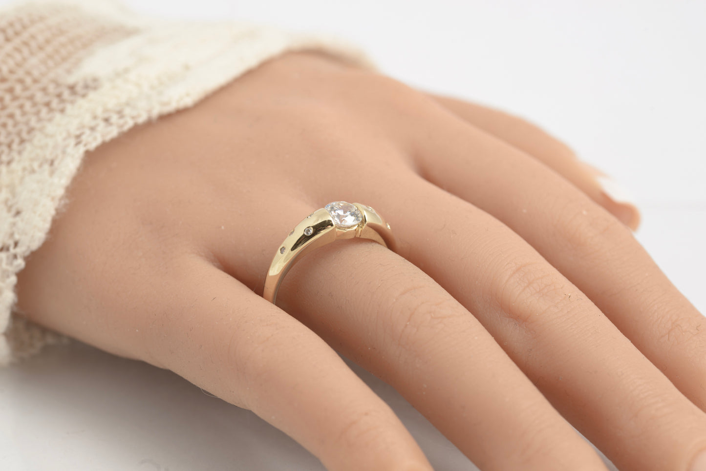 14ct Gold CZ Diamonique Ring - Flush Set Shoulder Gems - QVC 2004 Size U 1/2 (C2934)