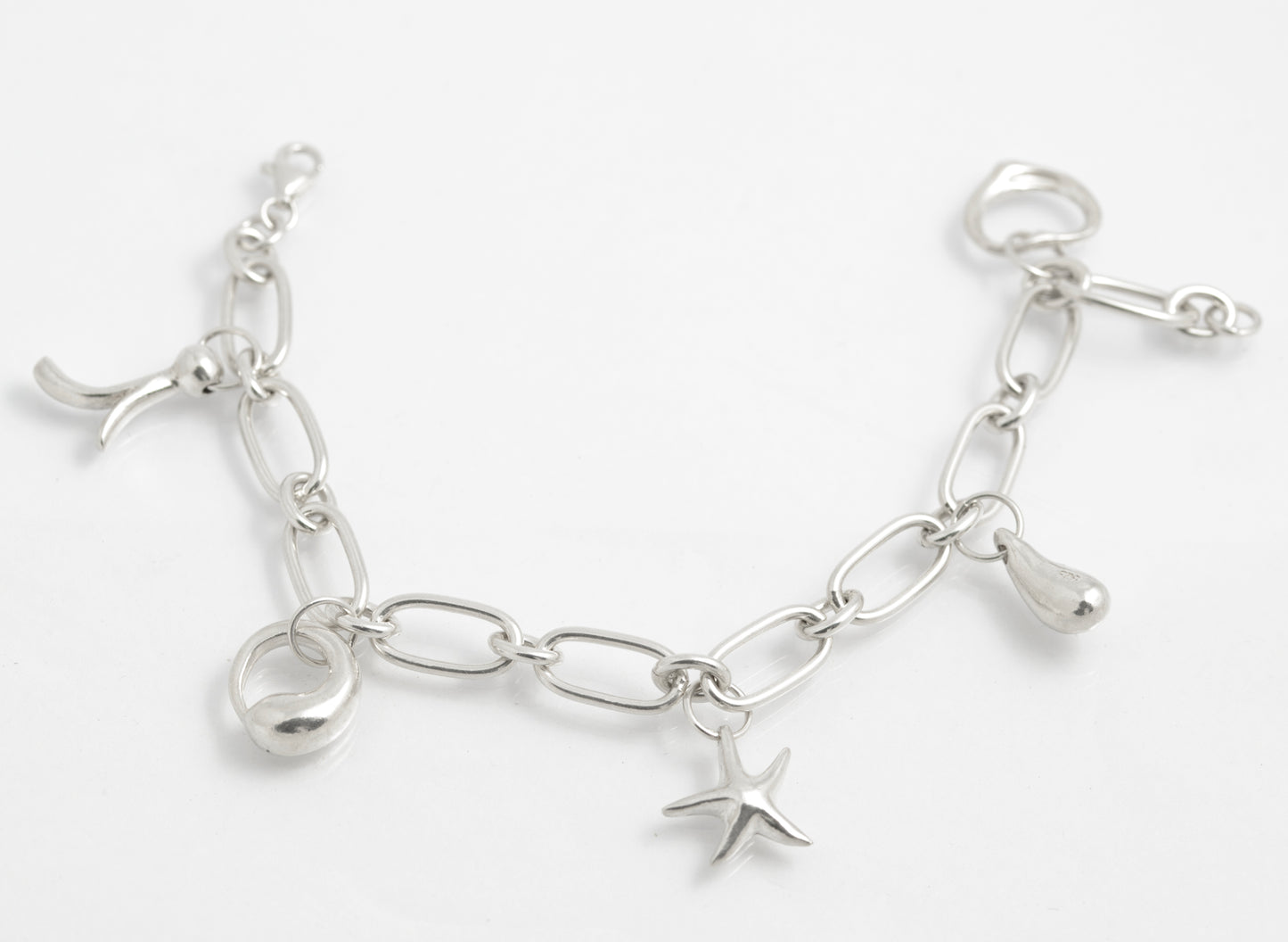 Contemporary Sterling Silver Trombone Link Charm Bracelet – 925 Marked – 18 cm (C2936)