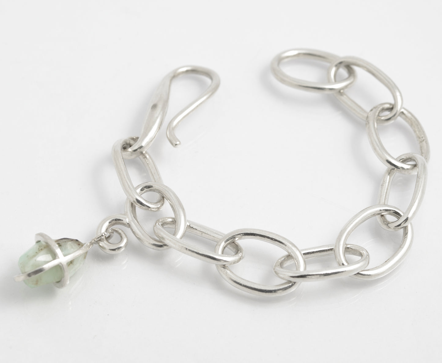 Sterling Silver Chunky Oval Link Bracelet AG925 Handmade w/ Green Opal Charm (C2940)