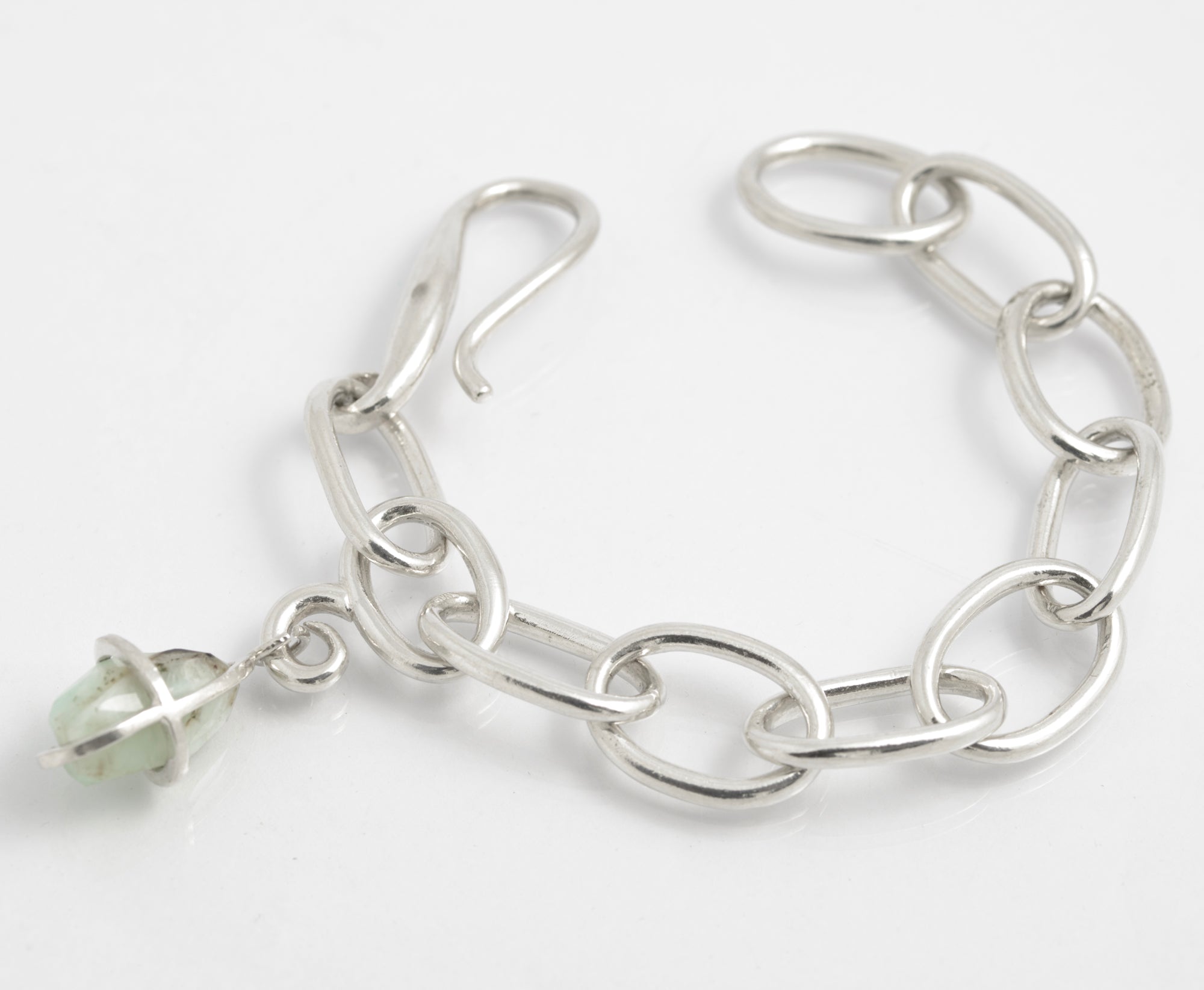 Sterling Silver Chunky Oval Link Bracelet AG925 Handmade w/ Green Opal Charm (C2940)